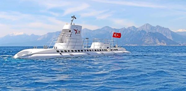 Submarine Tour In Antalya море