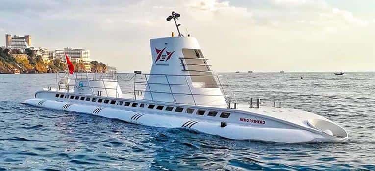 Submarine Tour In Antalya море