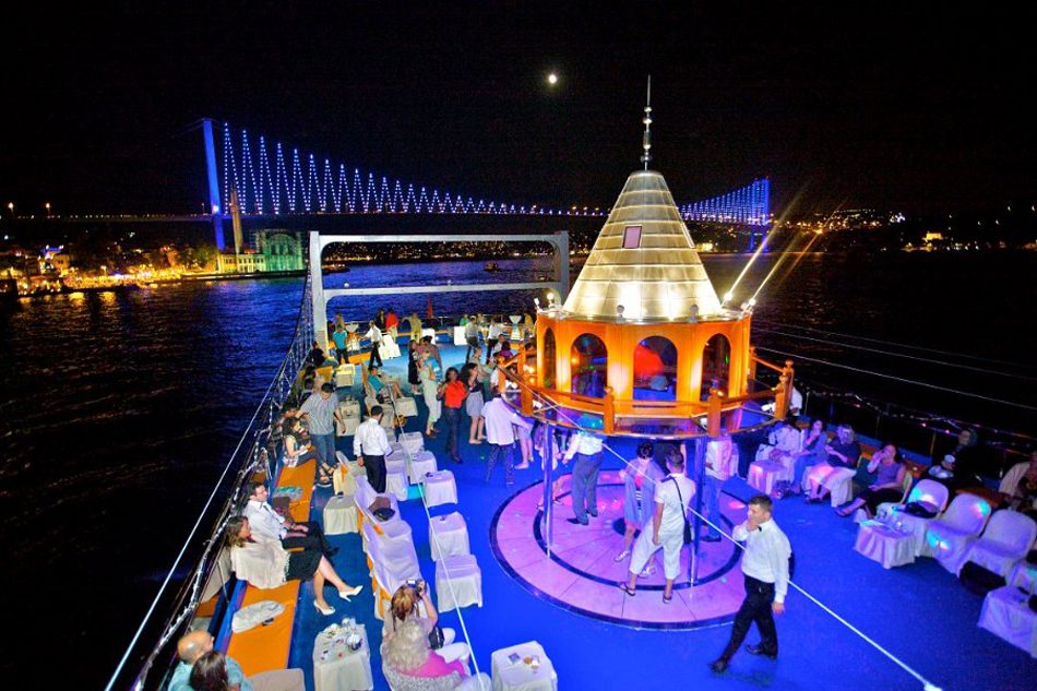 bosphorus dinner cruise istanbul