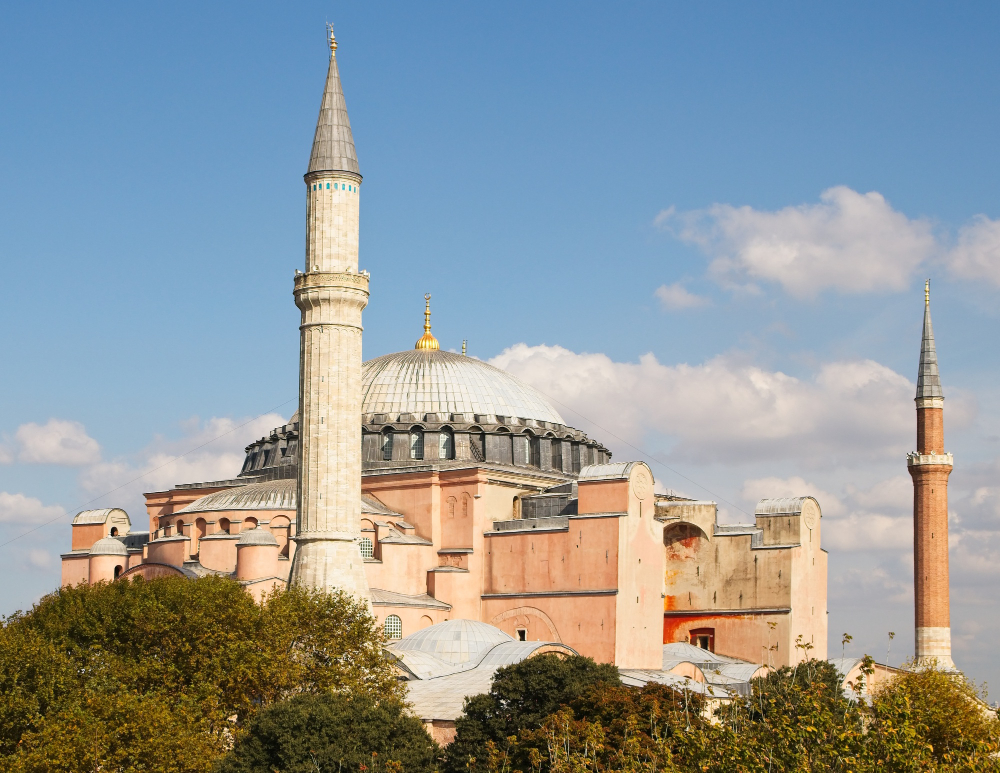 Ottoman Relics Tour – Footsteps of the Sultan in Istanbul море