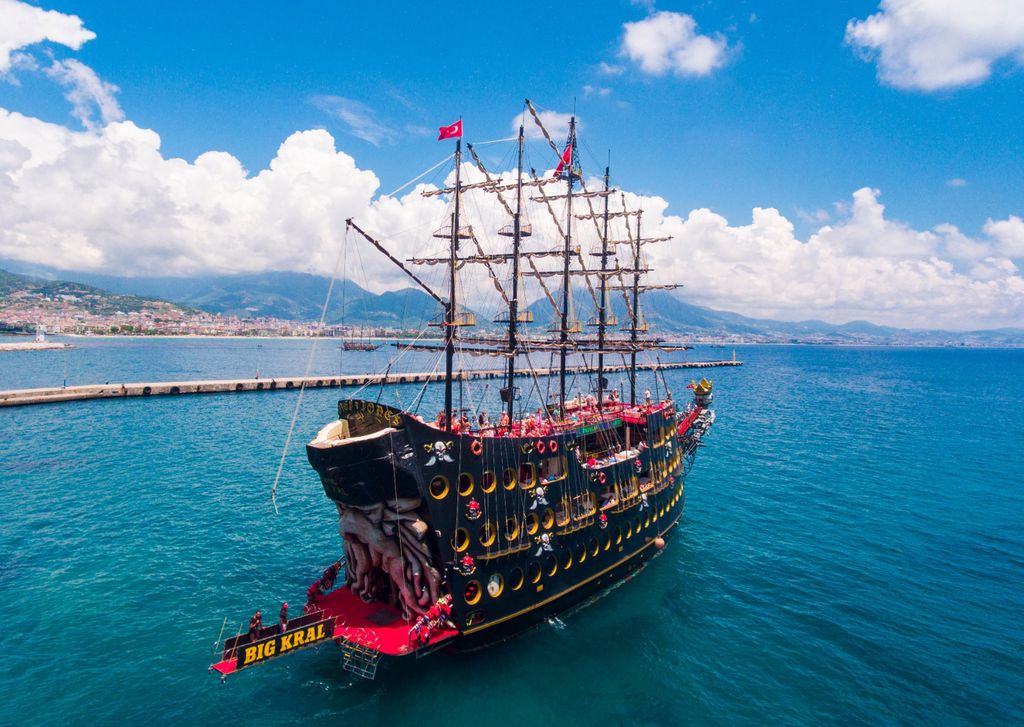 Pirate Ship Big Kral in Alanya Лодочный тур