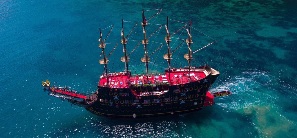 Pirate Ship Big Kral in Alanya Турция