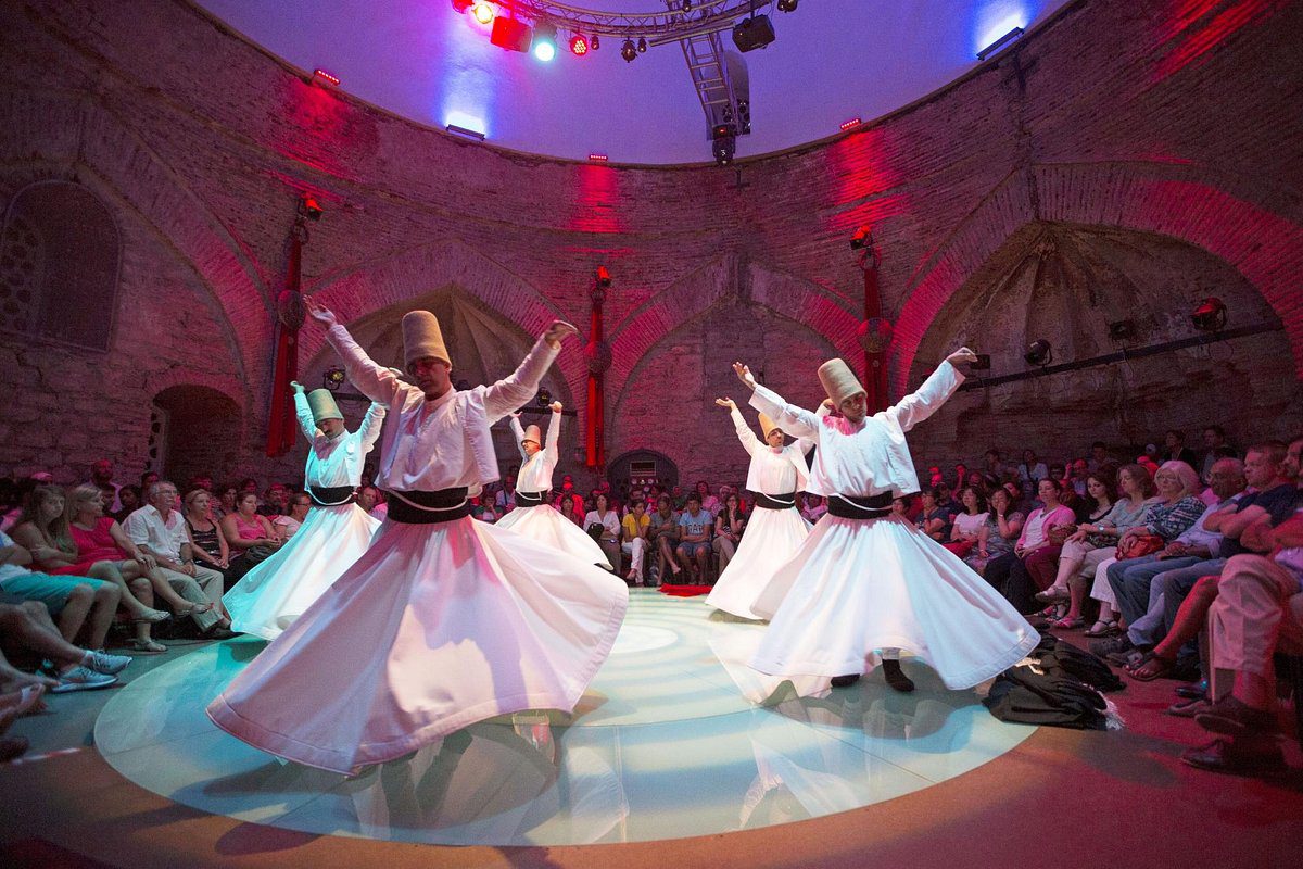 Whirling Dervishes in Istanbul Турция