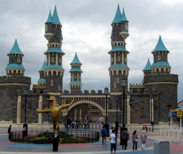 Isfanbul Theme Park