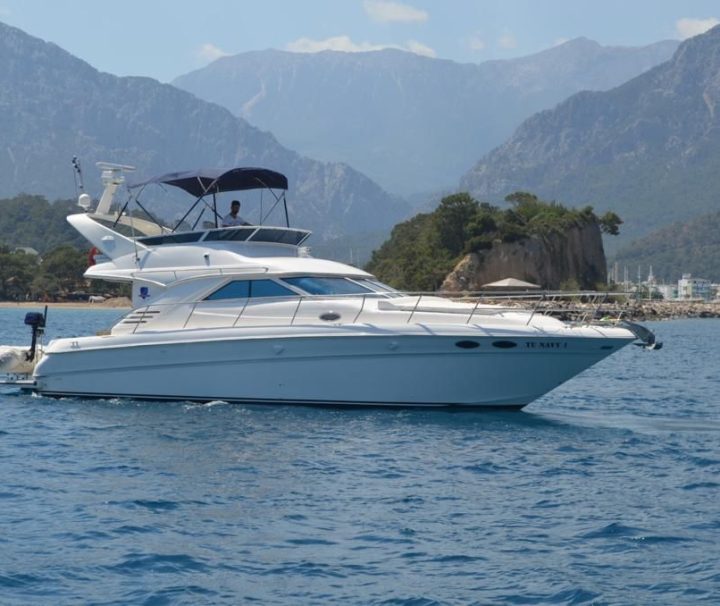 Private Yacht Tour in Kemer