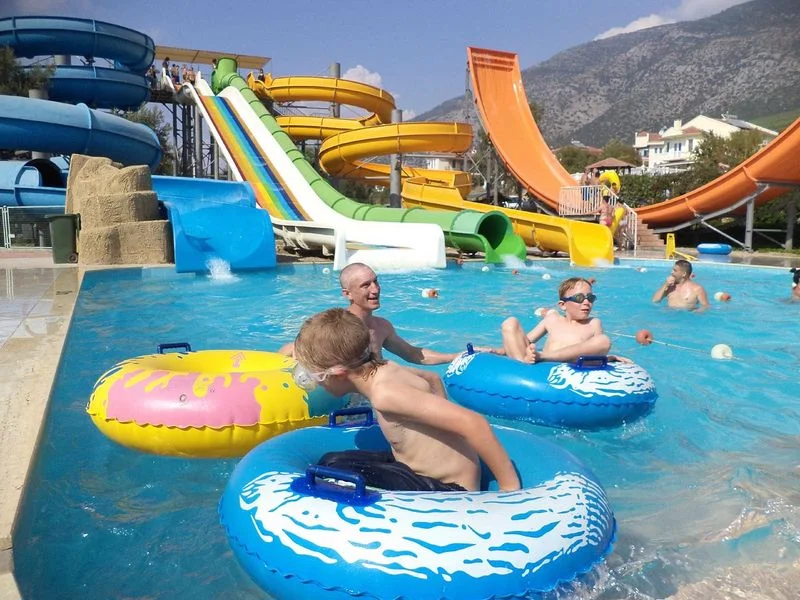 the grand ucel aqua